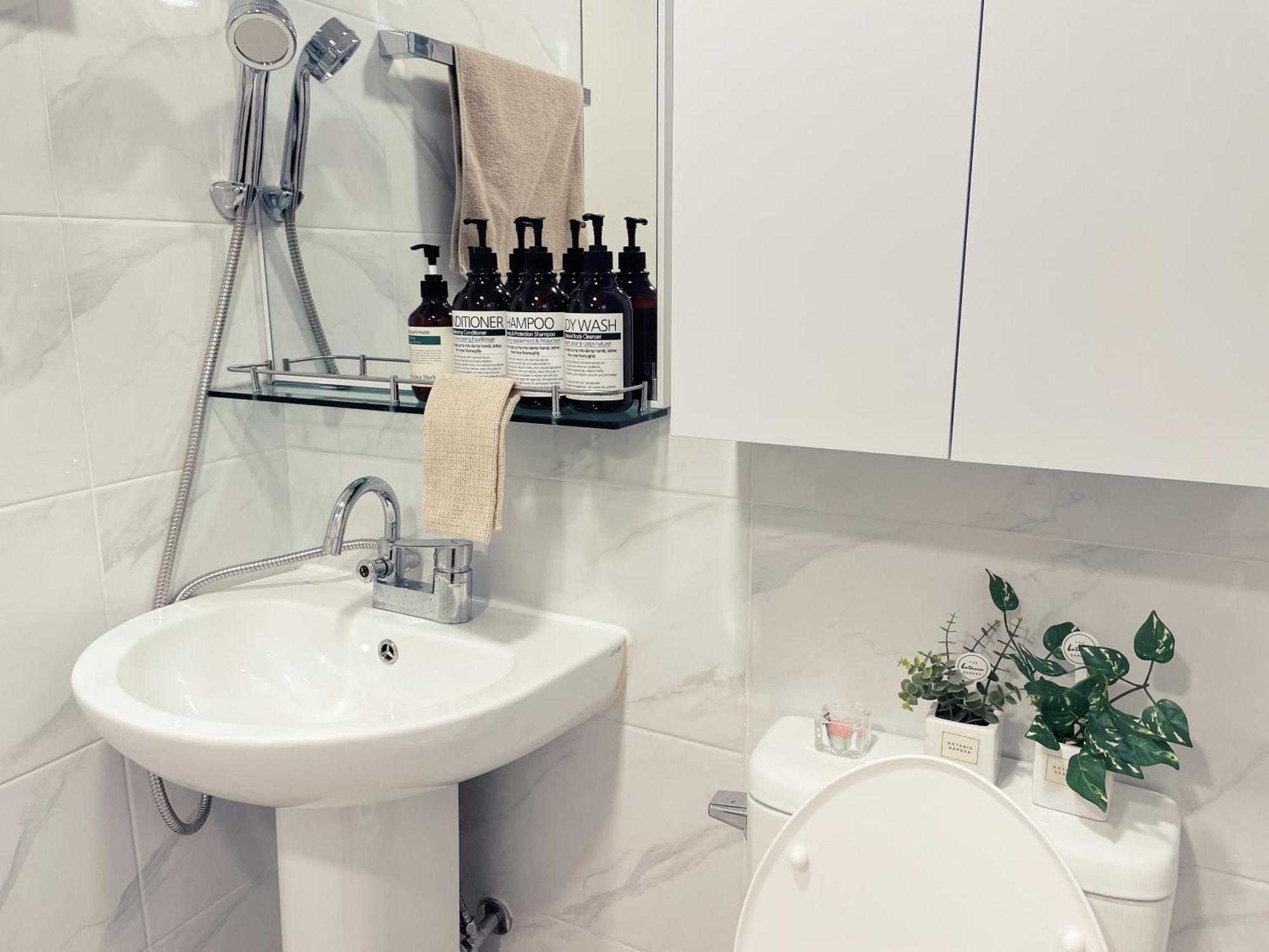 Apartment Hyehwa Lown *